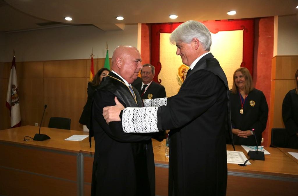 Pablo Franco Cejas recibe la Medalla de Honor de la Abogacía de Málaga