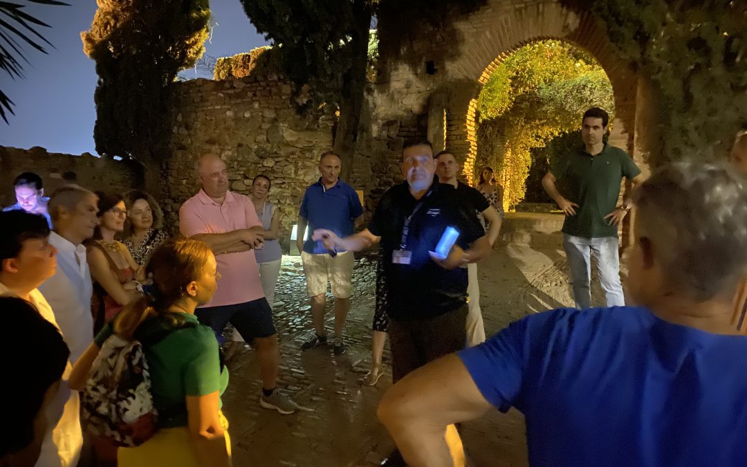 Visita nocturna teatralizada a la Alcazaba de Málaga